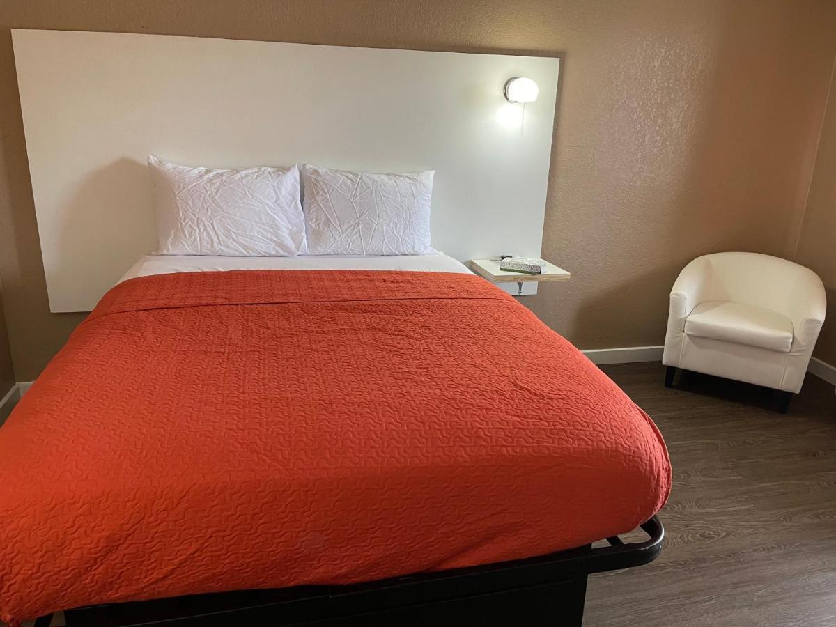 Hotel Eastin Atchison 外观 照片